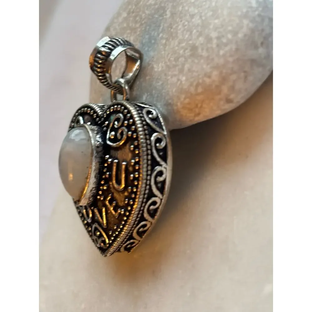 925 Silver Moonstone Heart  Pendant - Picture 4 of 7